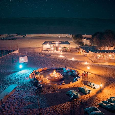 ホテル Thousand Nights Camp Shāhiq エクステリア 写真