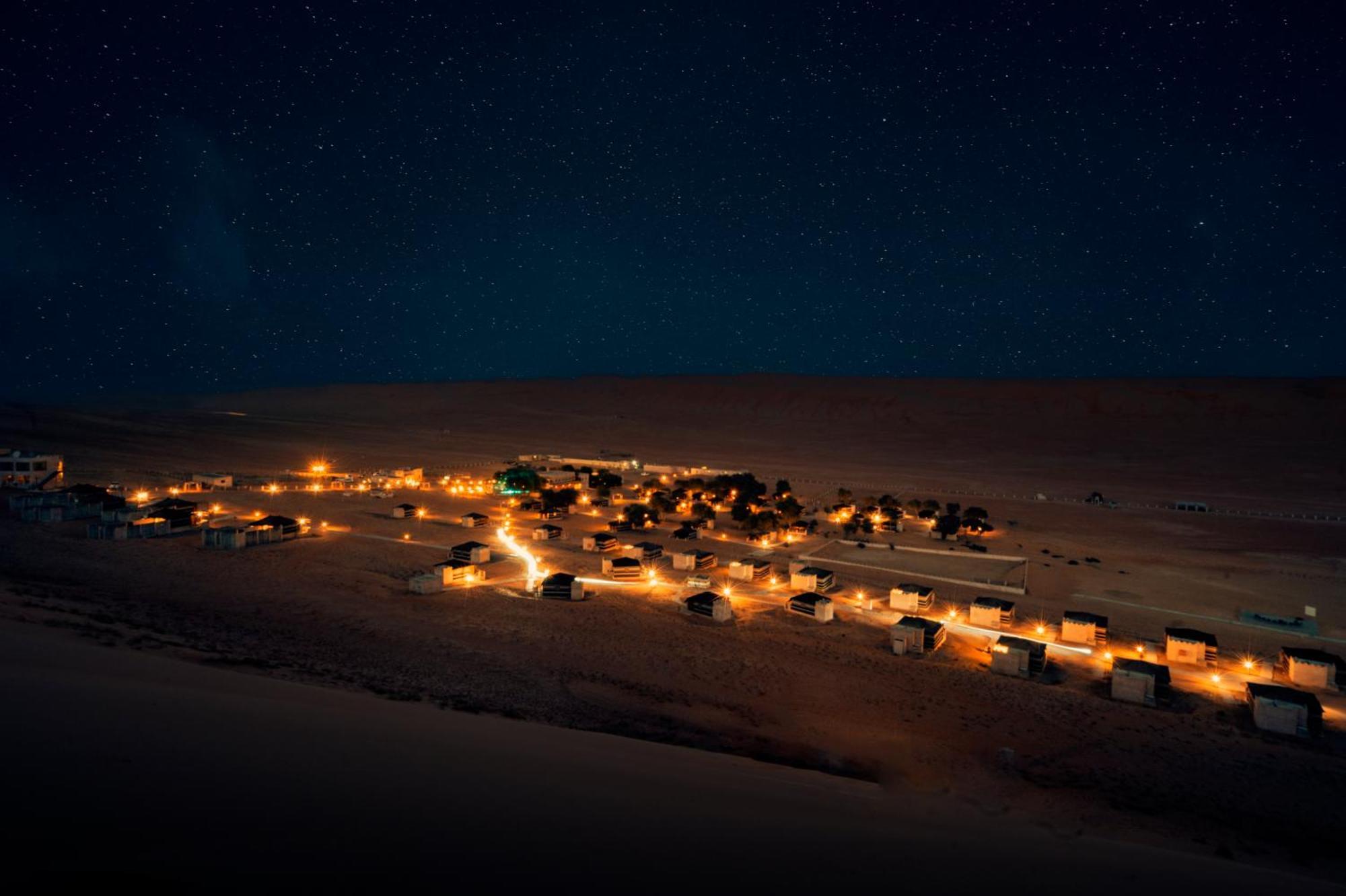 ホテル Thousand Nights Camp Shāhiq エクステリア 写真