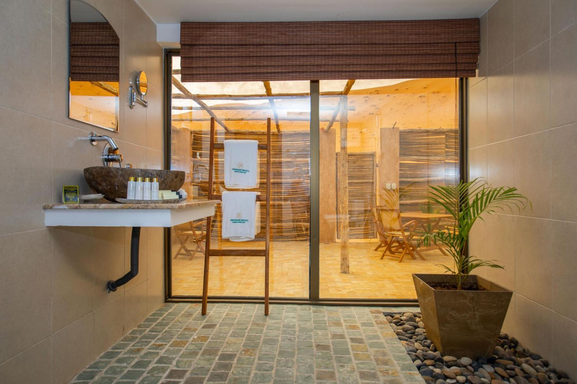 Thousand Nights Camp Shāhiq 部屋 写真