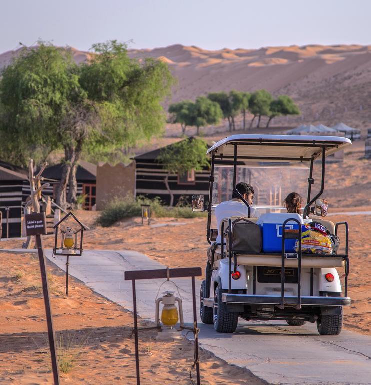 ホテル Thousand Nights Camp Shāhiq エクステリア 写真