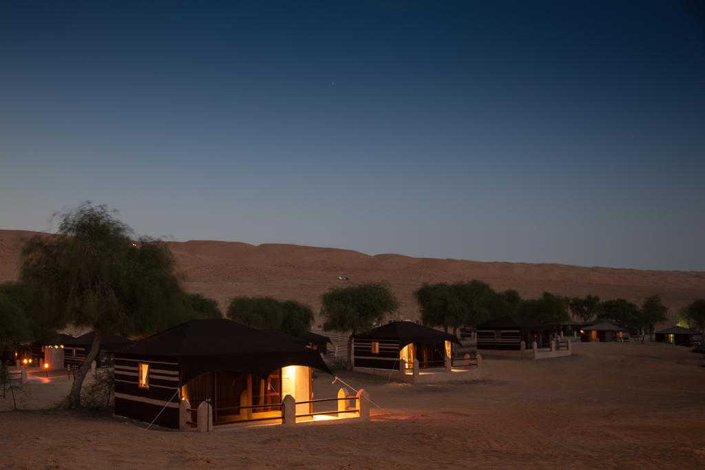 ホテル Thousand Nights Camp Shāhiq エクステリア 写真