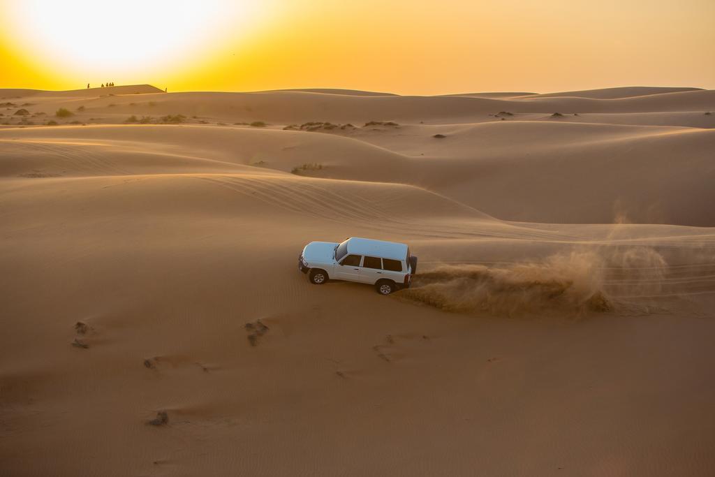 ホテル Thousand Nights Camp Shāhiq エクステリア 写真